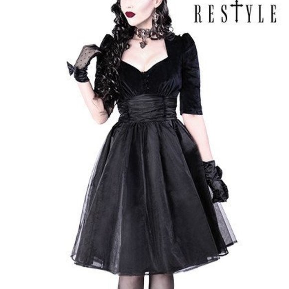 Restyle Black dress pin up 50' heart neckline, organza R-14 BLACK VELVET DRESS - Picture 1 of 12